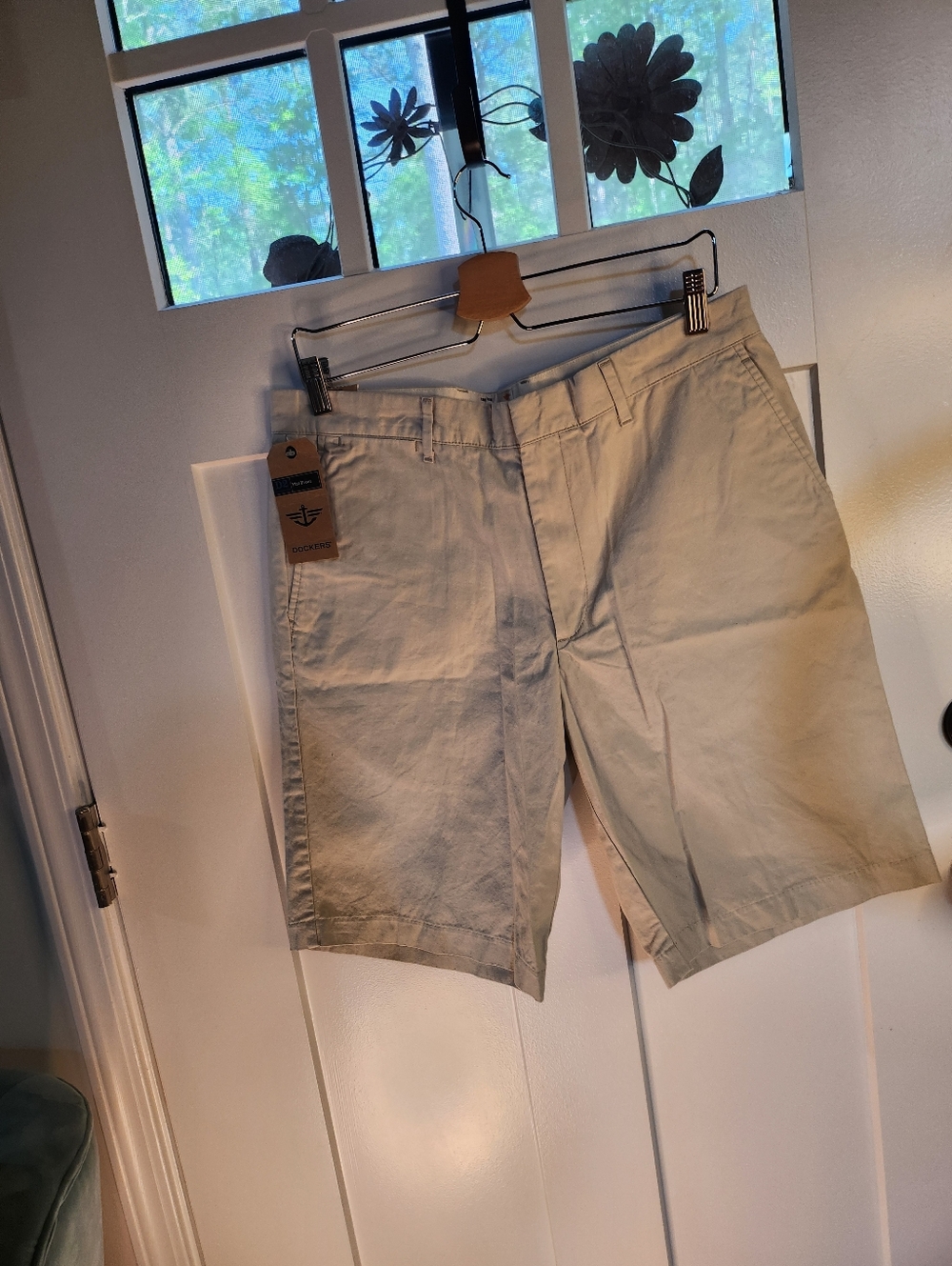 Dockers Men's Khaki Flat Front Cotton Shorts